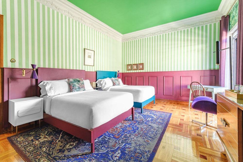 undefined Pug Seal Polanco Anatole France 5