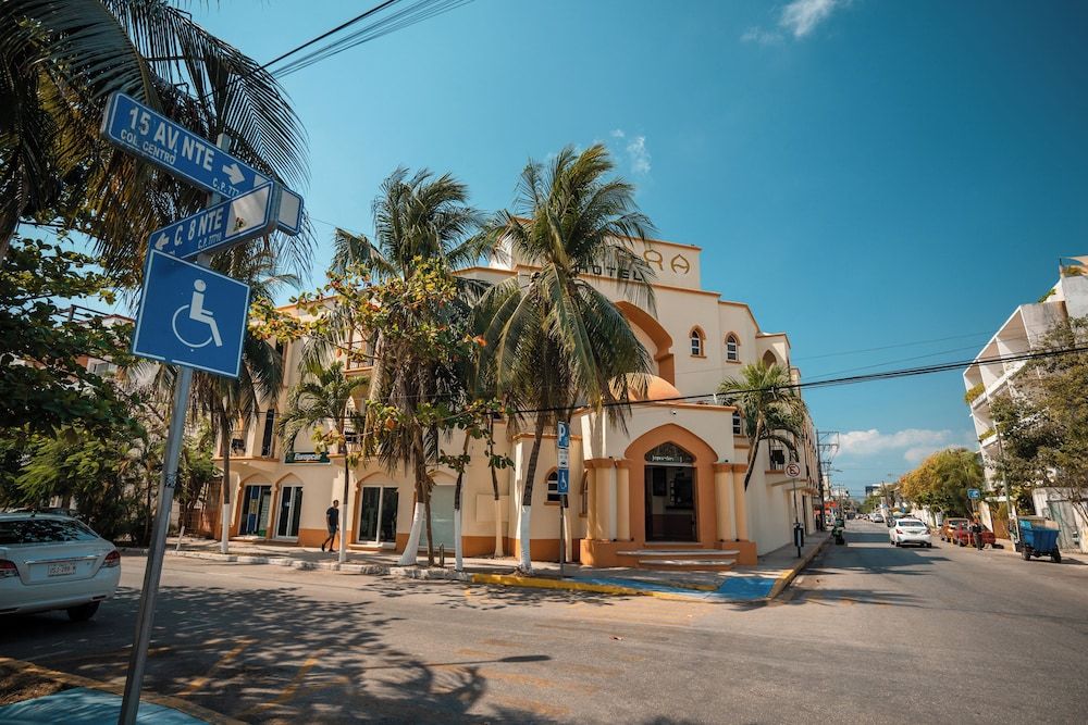 undefined Sahara Hotel