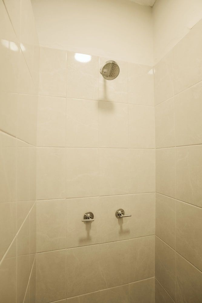 Sahara Hotel Standard Quadruple Room 5