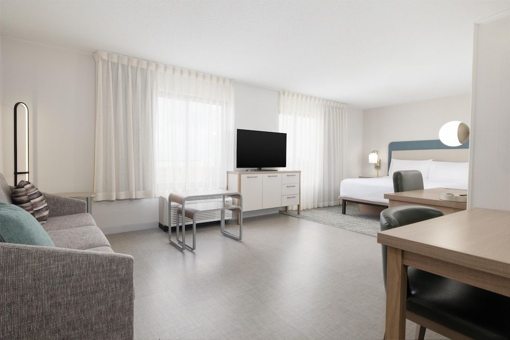 Studio Suite, 1 King Bed, Non Smoking