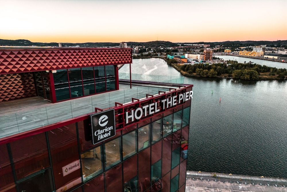 undefined Clarion Hotel The Pier 8