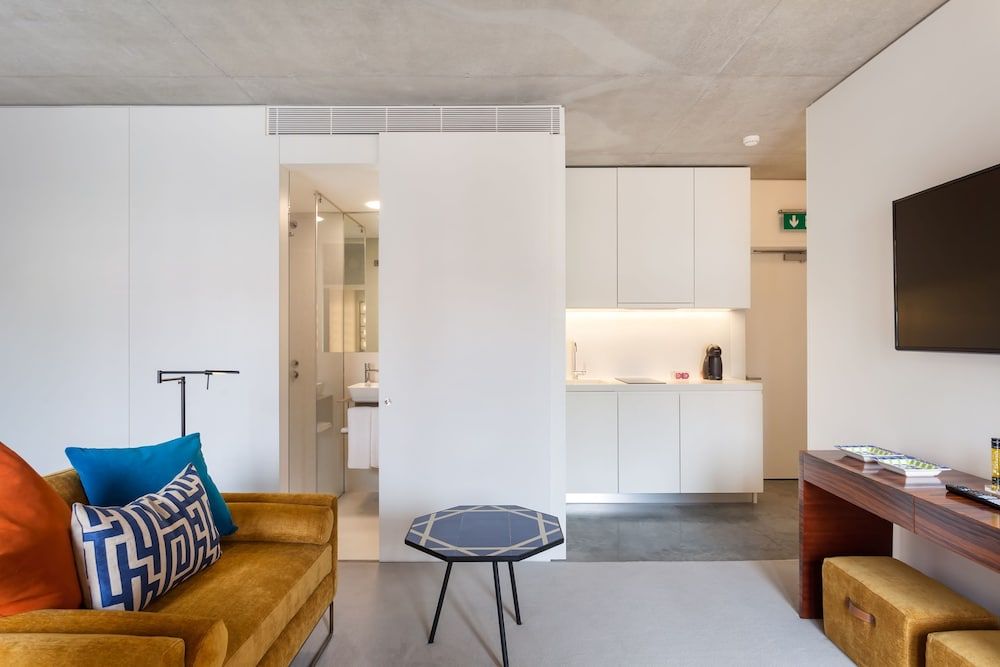 S. Bento Residences Studio 9