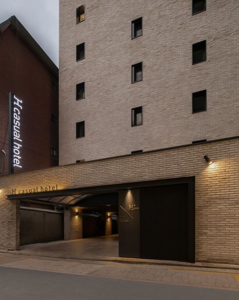 undefined H Hotel Wangsimni 3