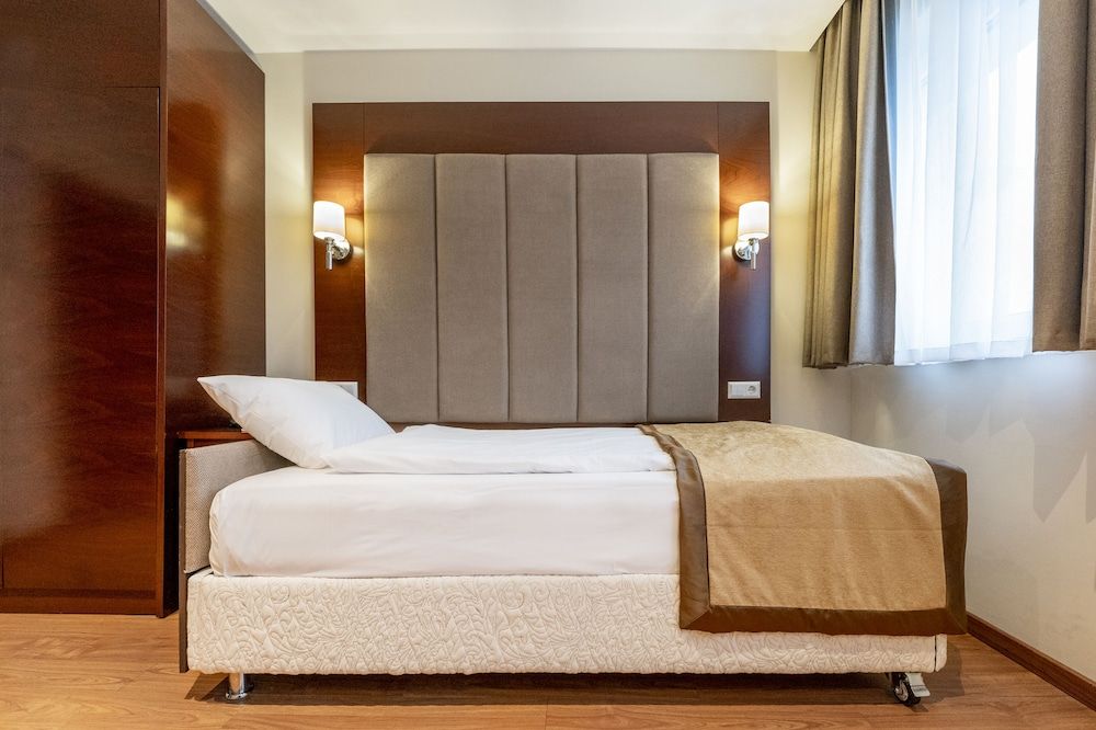 Palast Hotel Comfort Single Room 3