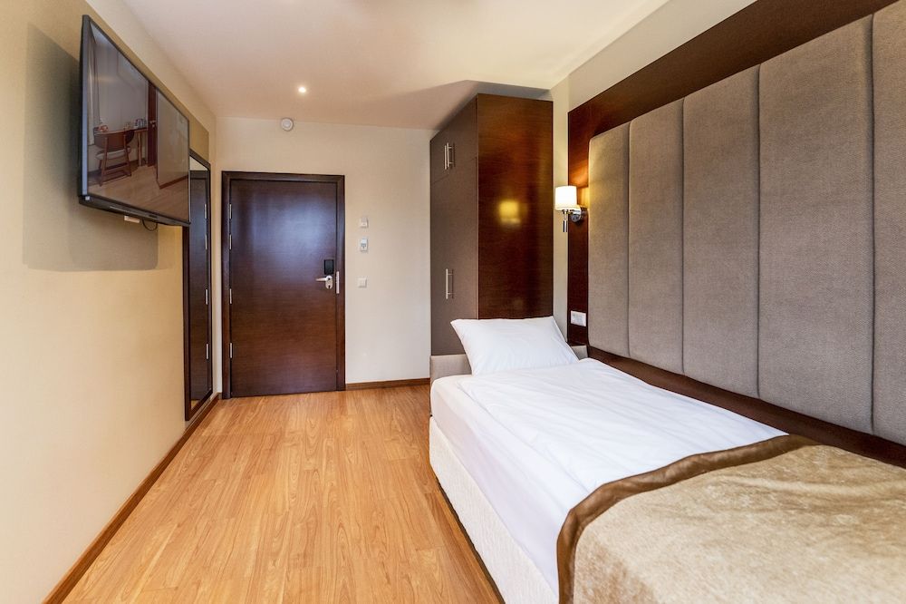 Palast Hotel Comfort Single Room 5