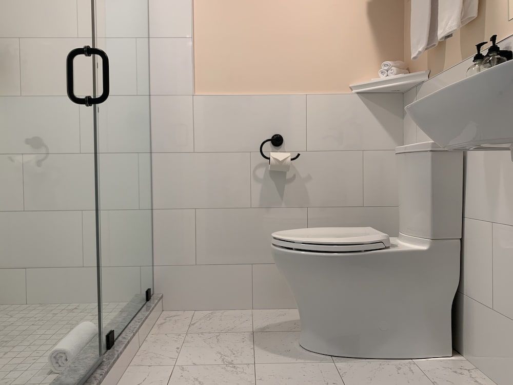 The Cabot Lodge Standard Room (King Quarters with Full Loft) 2