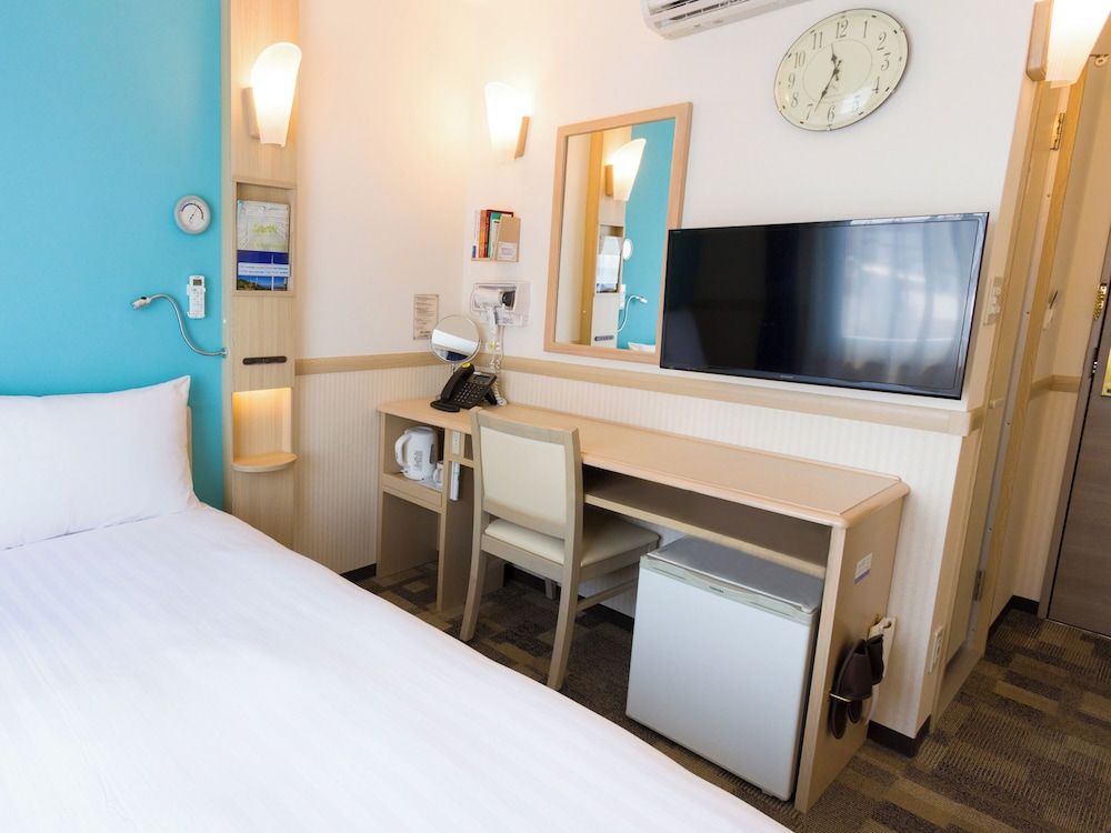 Toyoko Inn Tokyo Keihin Tohoku Line Oji Station Kita Economy Double Room, Smoking 2