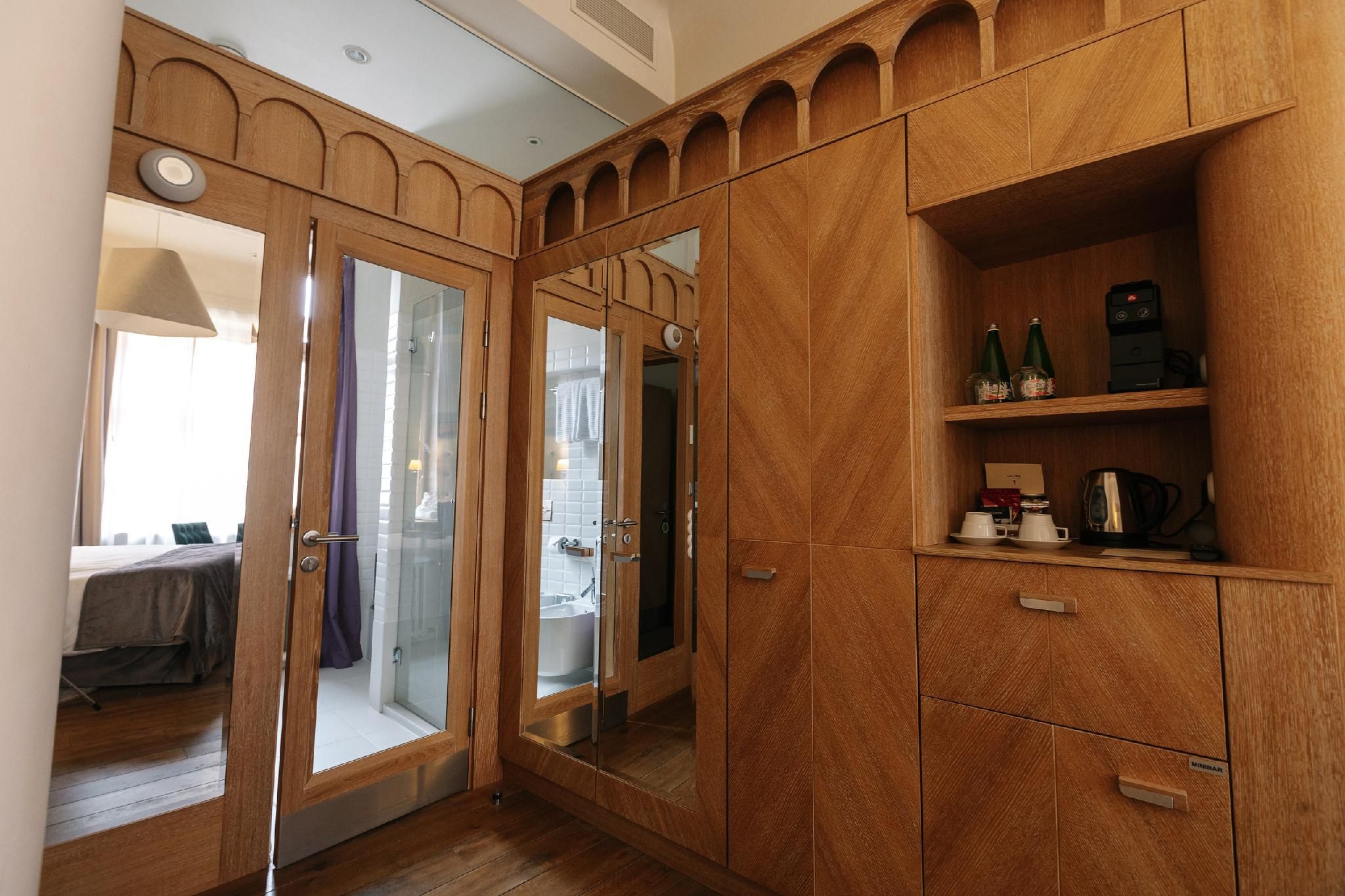 undefined Dome Hotel 6