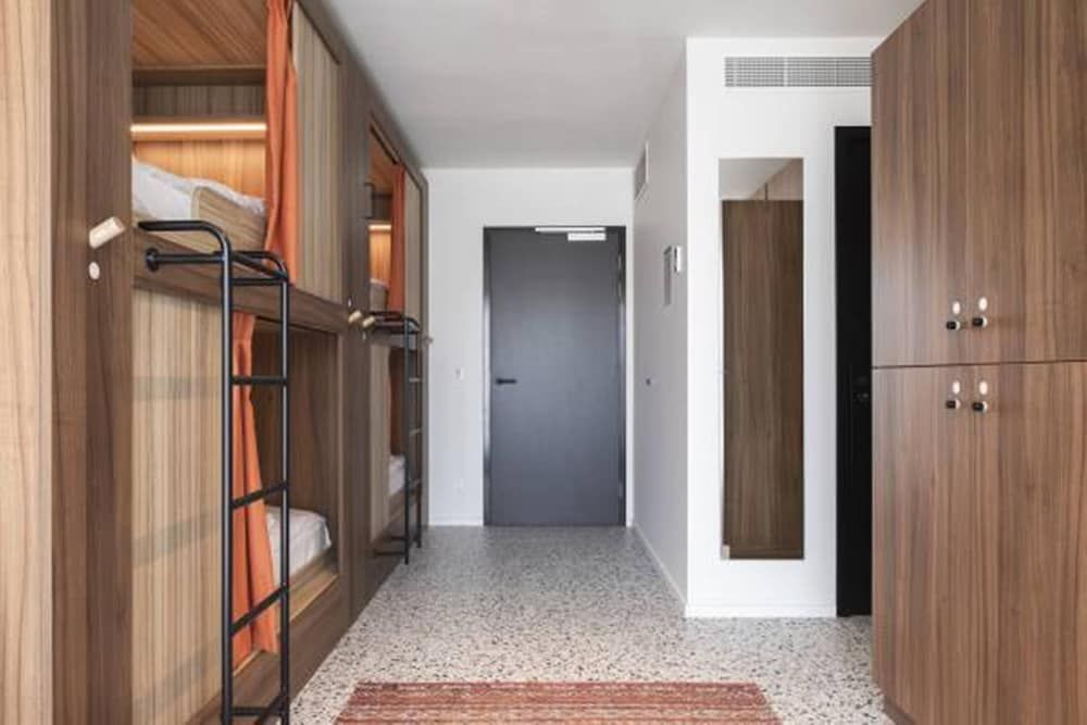 YUST Liège Shared Dormitory, Mixed Dorm (1 bed in a mixed shared dormitory) 5