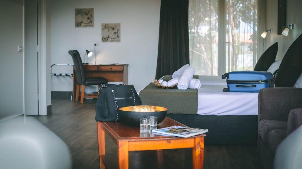 Darwin Resort Cottage - Two Queen & Access 3