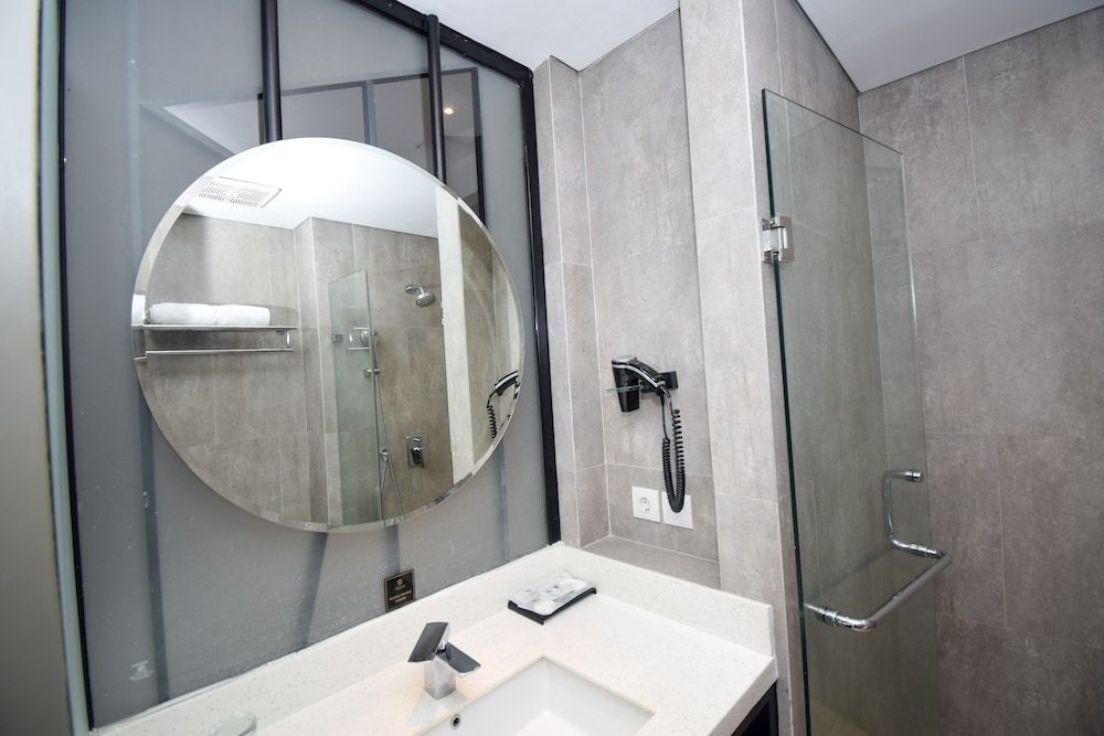 Arosa Hotel Jakarta Deluxe Double Room 7