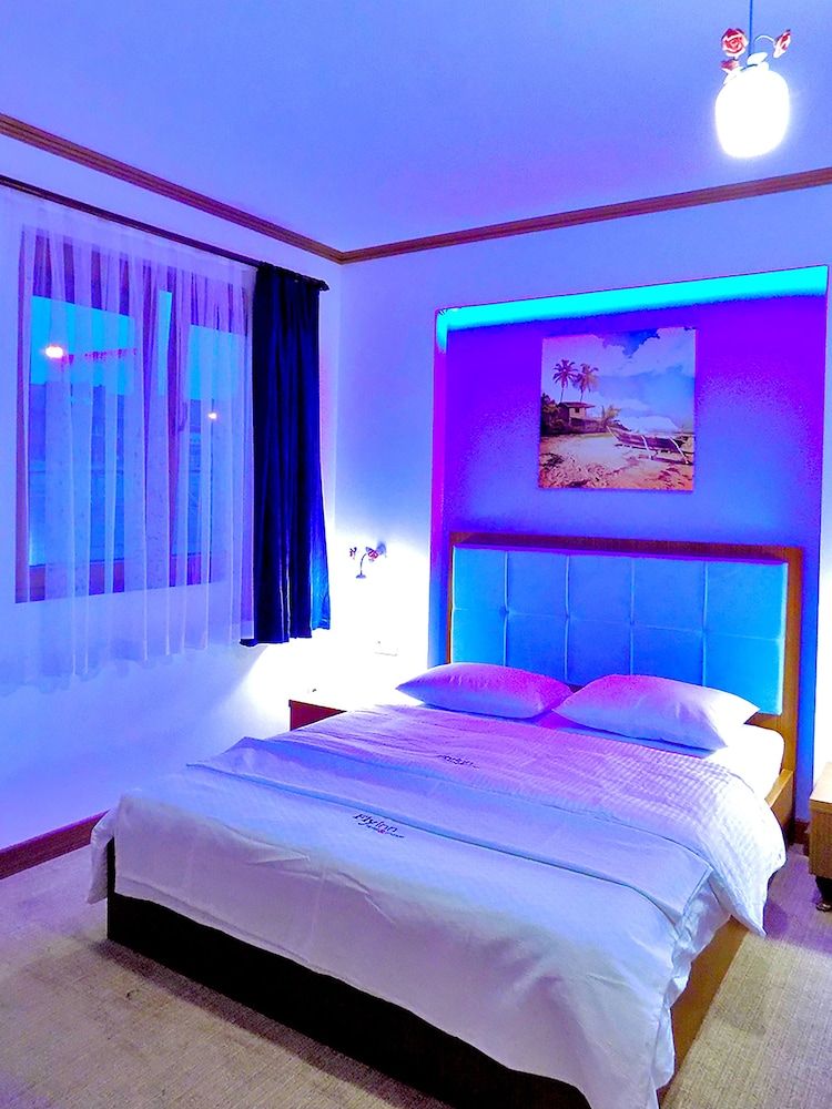 Fly Inn Brussels Airport Standard Double Room 2