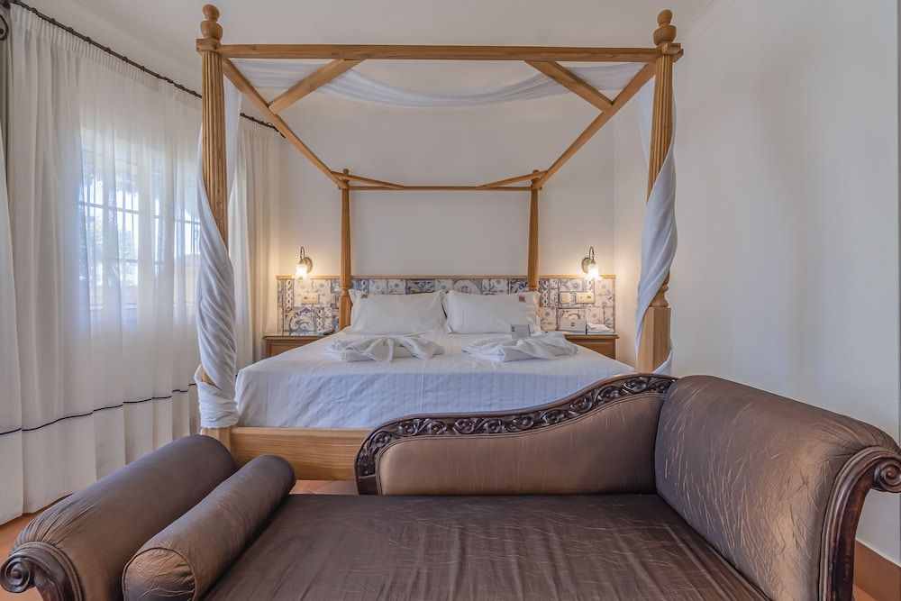 Junior Suite (Main House)