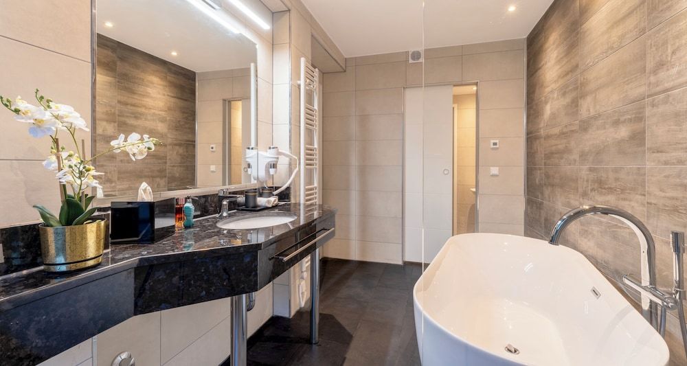 PLAZA Premium Heidelberg Presidential Suite 4