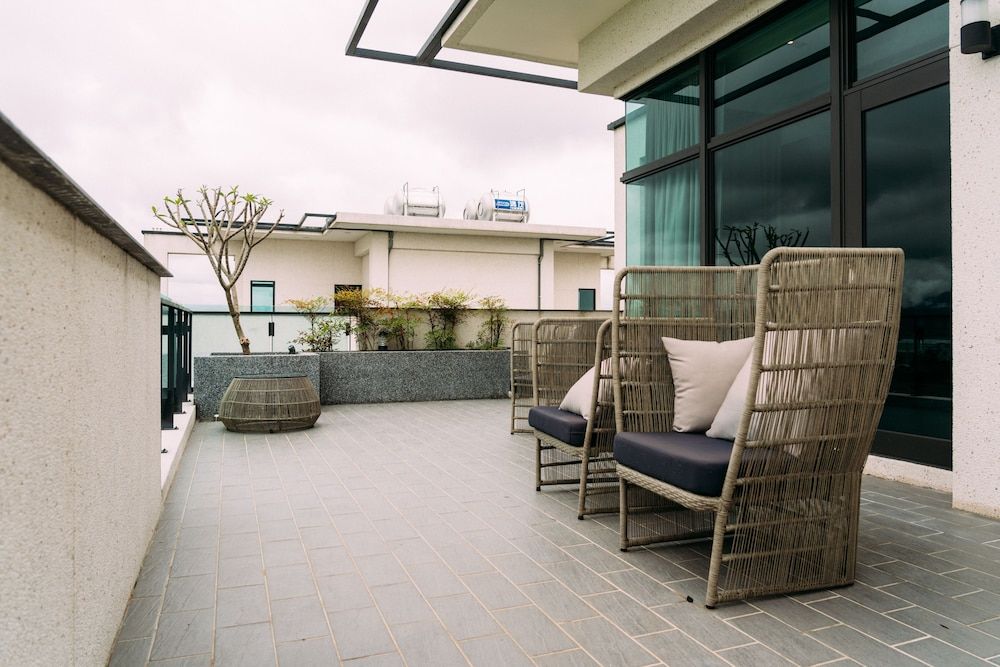 Tsang Kuo Resort Panoramic Double Room 4