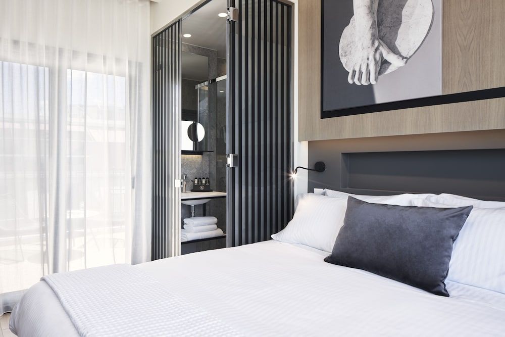 undefined Urban Frame Plaka 4