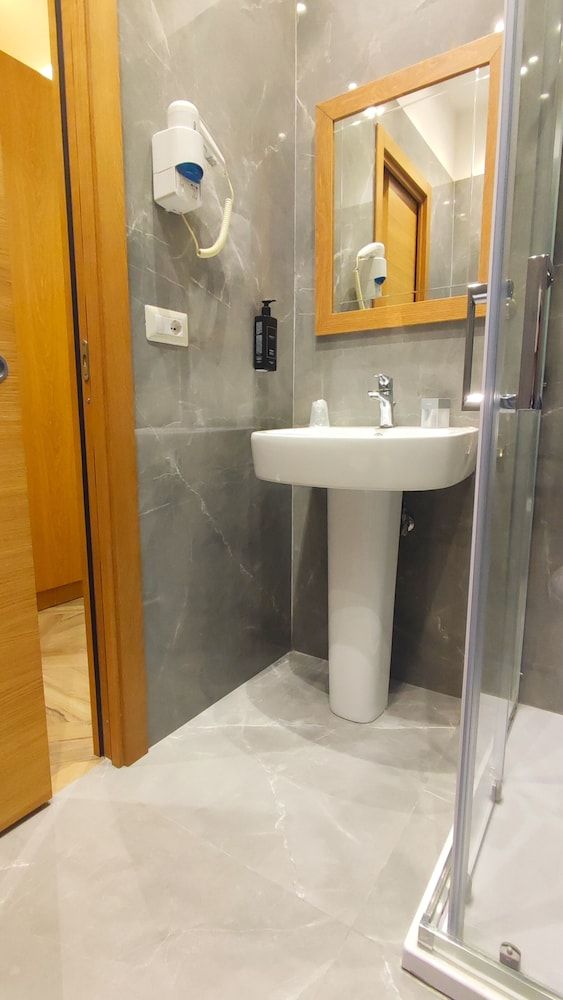 Catania Sea Palace Hotel Single Room 2