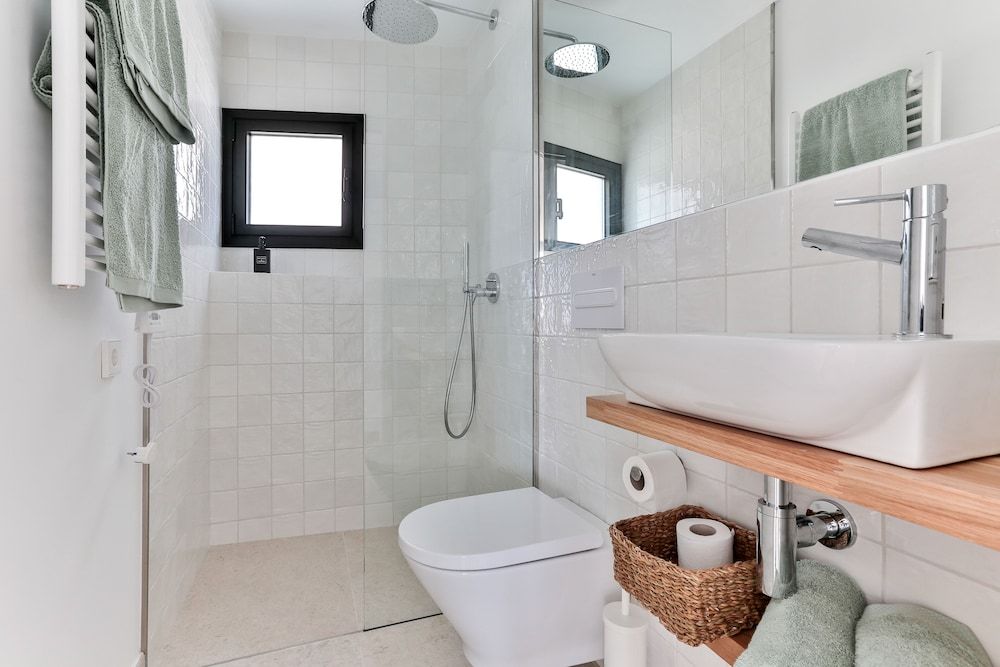 ECO-APARTMENTS LA MARINEDA & HOTEL THALASSA SPORT & SPA Family Apartment 8