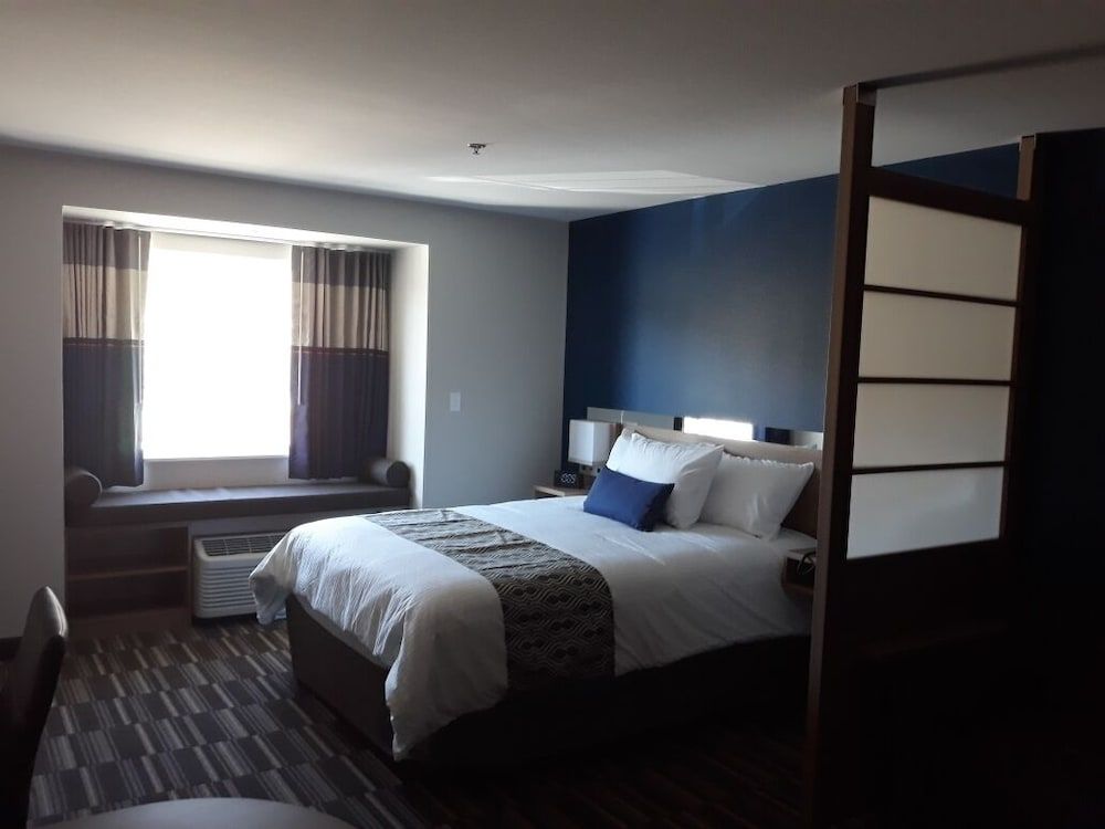 Room, 1 Queen Bed, Non Smoking