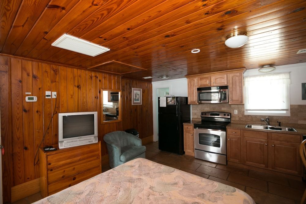 Standard Studio, 2 Double Beds, Kitchenette, Ocean View