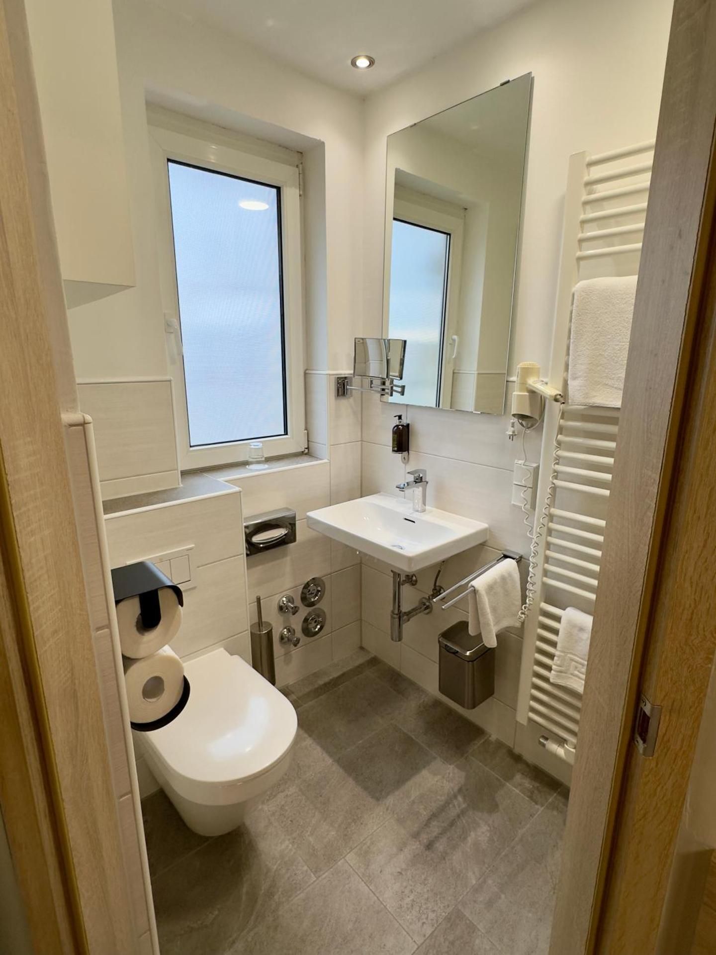 undefined Hotel Central 8