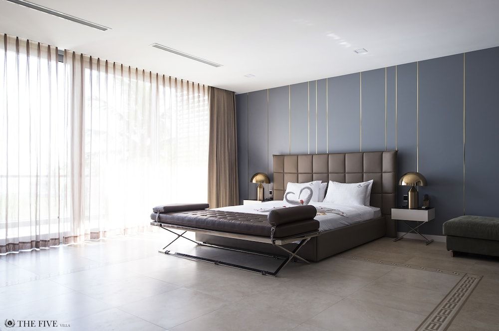 The Five Stars Villa