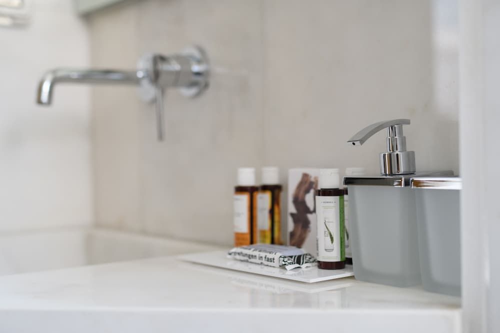 Fos DownTown Suites Junior Triple Room 12