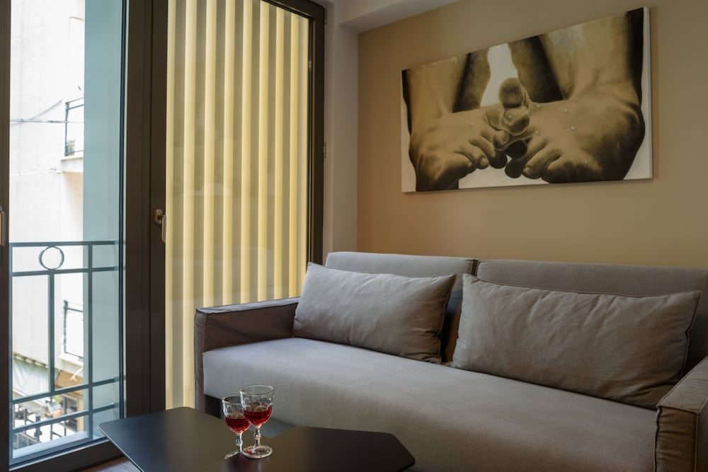 Fos DownTown Suites Junior Triple Room 3