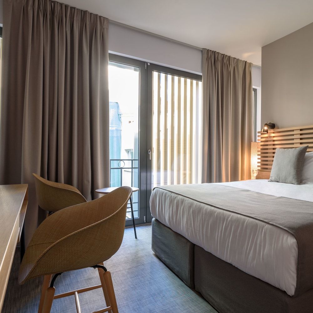 undefined Fos DownTown Suites 5