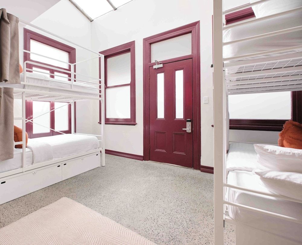 Private 4 Bed Ensuite Dorm