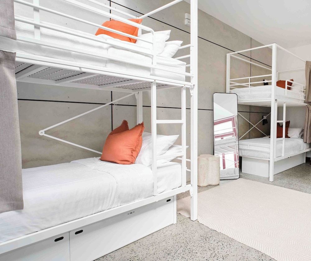 Private 4 Bed Female Ensuite Dorm