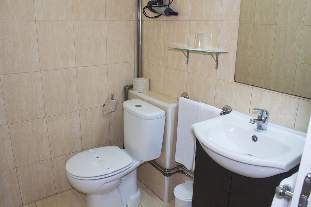 Hotel Estoril Porto Standard Double Room 9