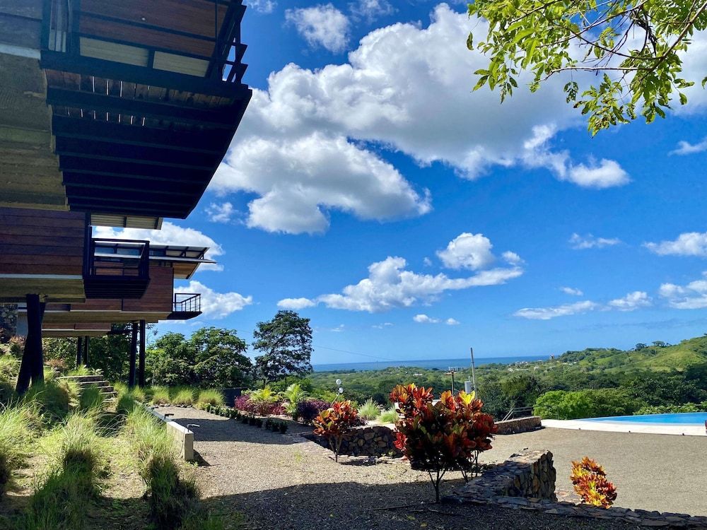 Pacific Kalokairi Adults Only Exclusive Studio Suite, 1 King Bed, Ocean View 6