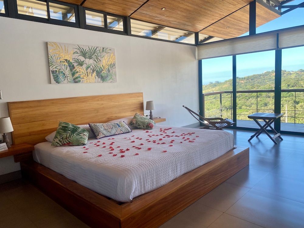 Pacific Kalokairi Adults Only Exclusive Studio Suite, 1 King Bed, Ocean View 3