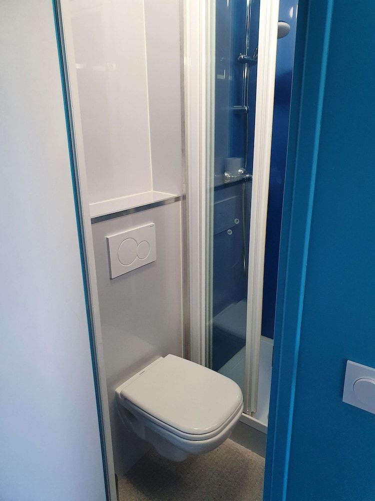 KYRIAD DIRECT ORLEANS - Olivet - La Source Standard Room, 1 Queen Bed 17