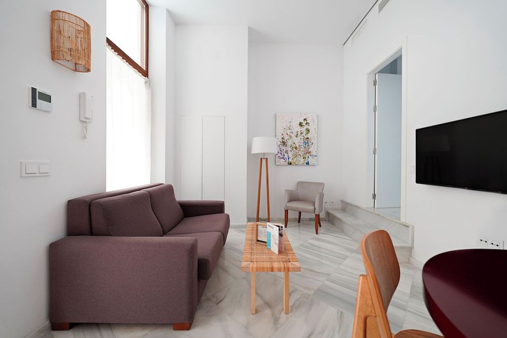 undefined Numa Seville Molina 5