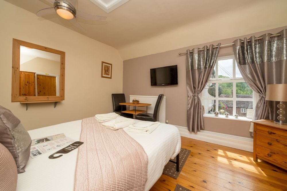 The Shakespeare Inn Double Room, Ensuite 2