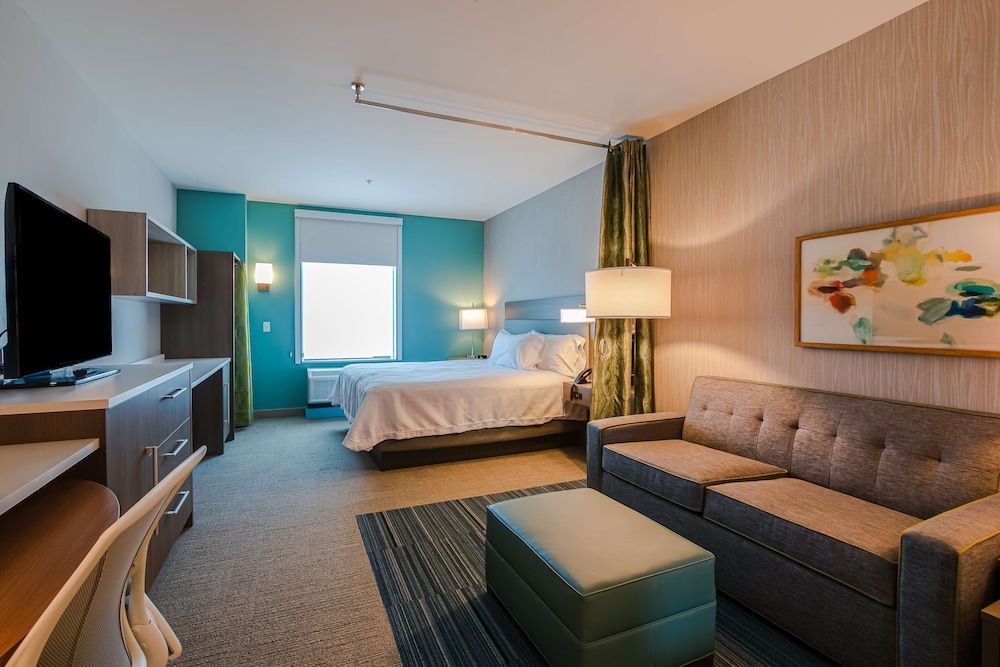 Studio Suite, 1 King Bed, Non Smoking
