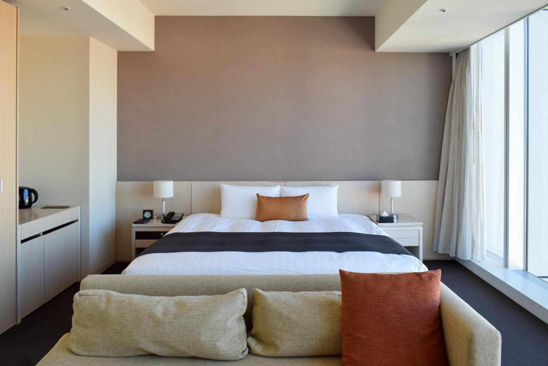 Luxe King Room 