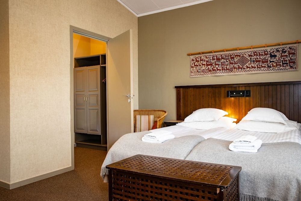 Deluxe Double or Twin Room, Lake View