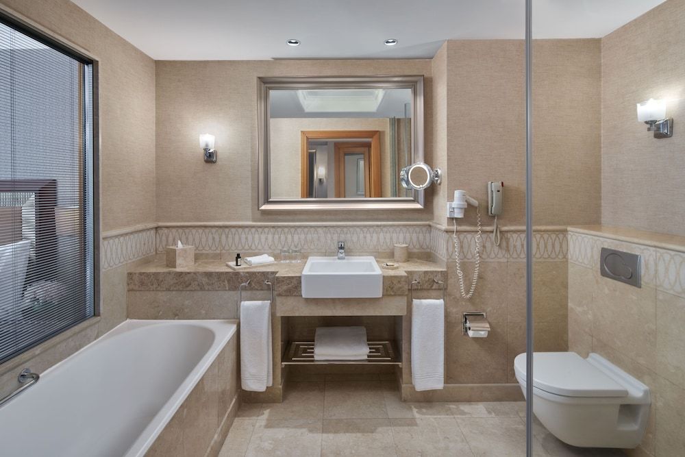 Divan Ankara Superior Room, 1 King Bed, City View 5