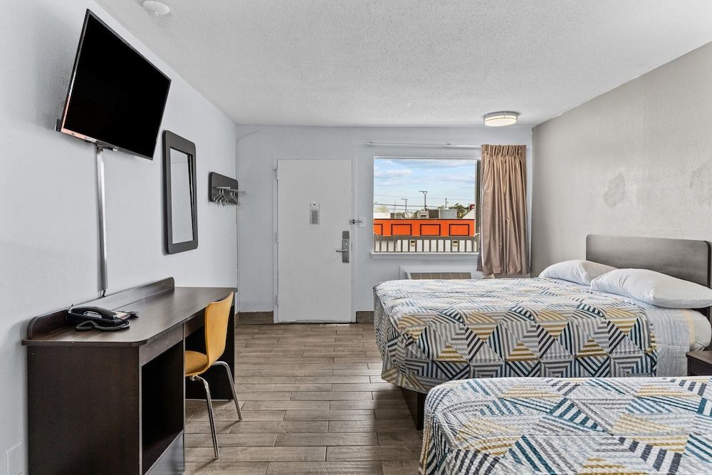 Standard Room, 2 Queen Beds, Non Smoking, Kitchen