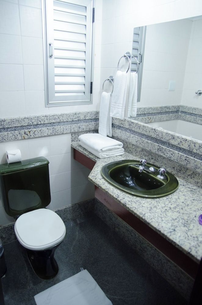 Da Vinci Hotel & Conventions Standard Quadruple Room 4