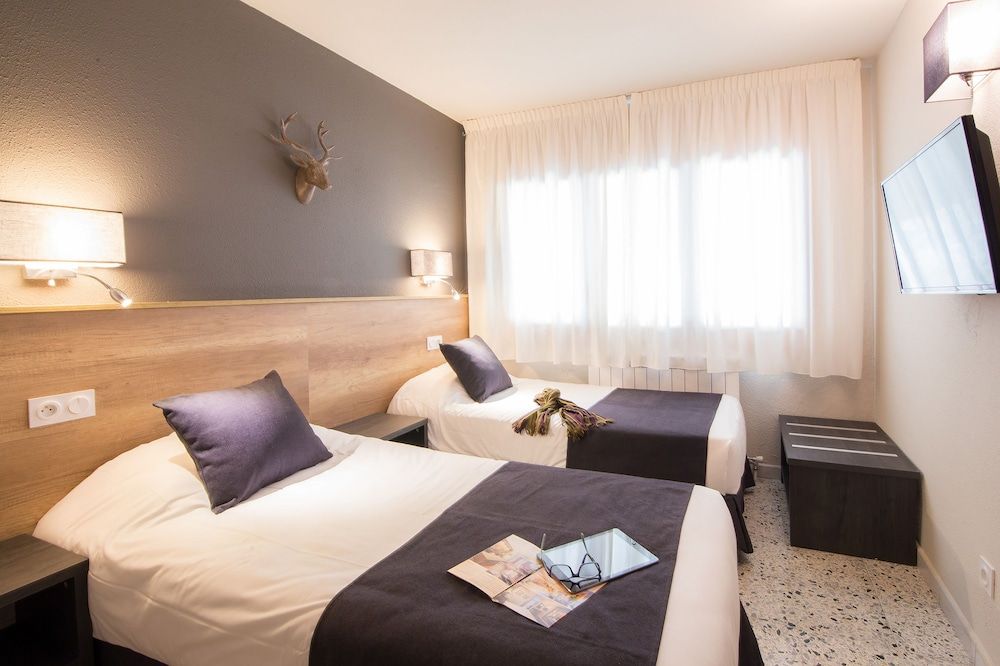 Standard Twin Room (Pistes)