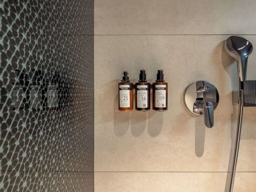 Mövenpick Zagreb Superior Room, 1 Queen Bed 12