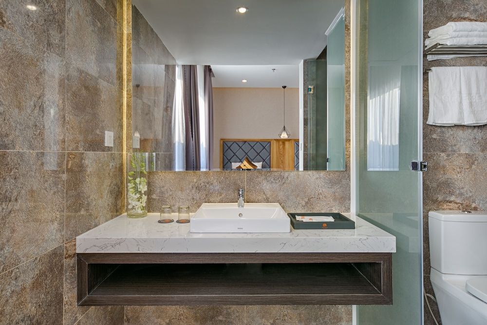 Grand Sunrise Boutique Hotel Deluxe Triple Room 6