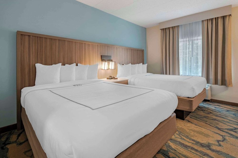 Standard Room, 2 Queen Beds, Non Smoking