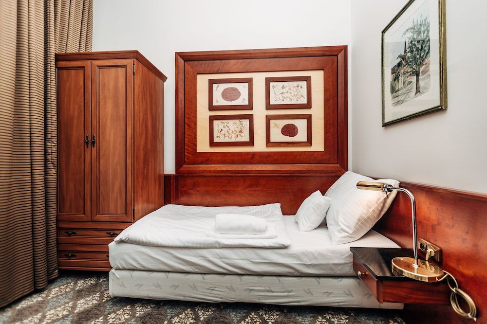 Hotel La Bohemia Single Room (Compact) 3