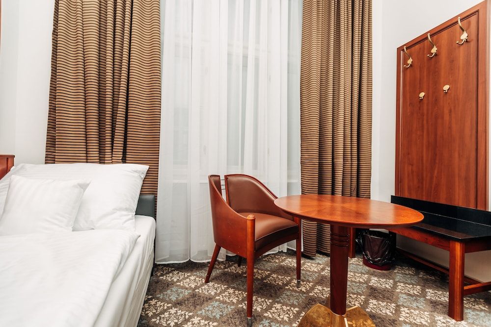 Hotel La Bohemia Single Room (Compact) 7
