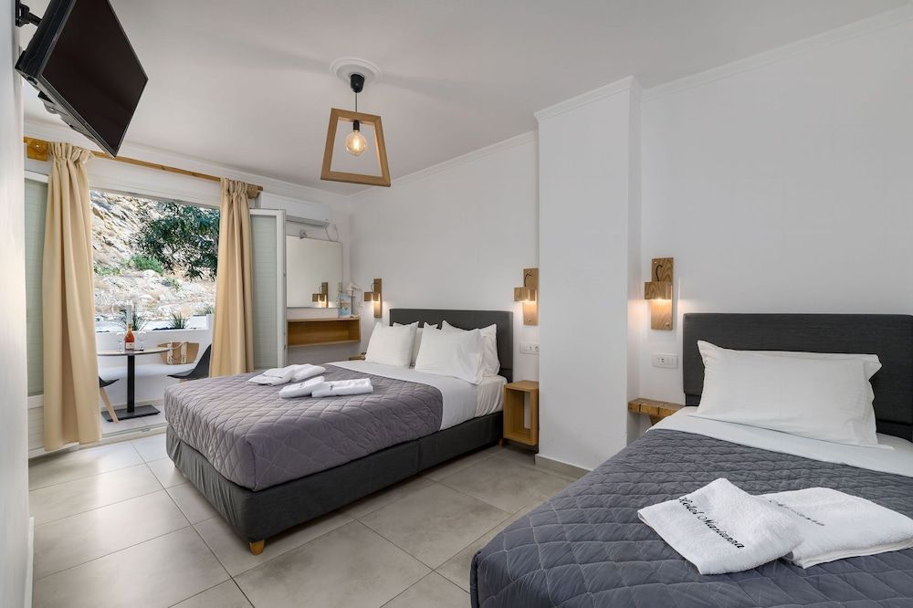 undefined Marianna Hotel 3